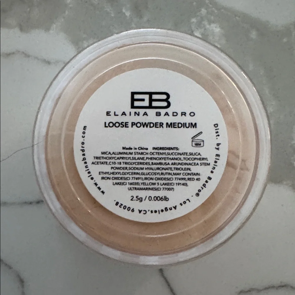 🌸5/$25🌸 Elaina Badro loose powder in medium